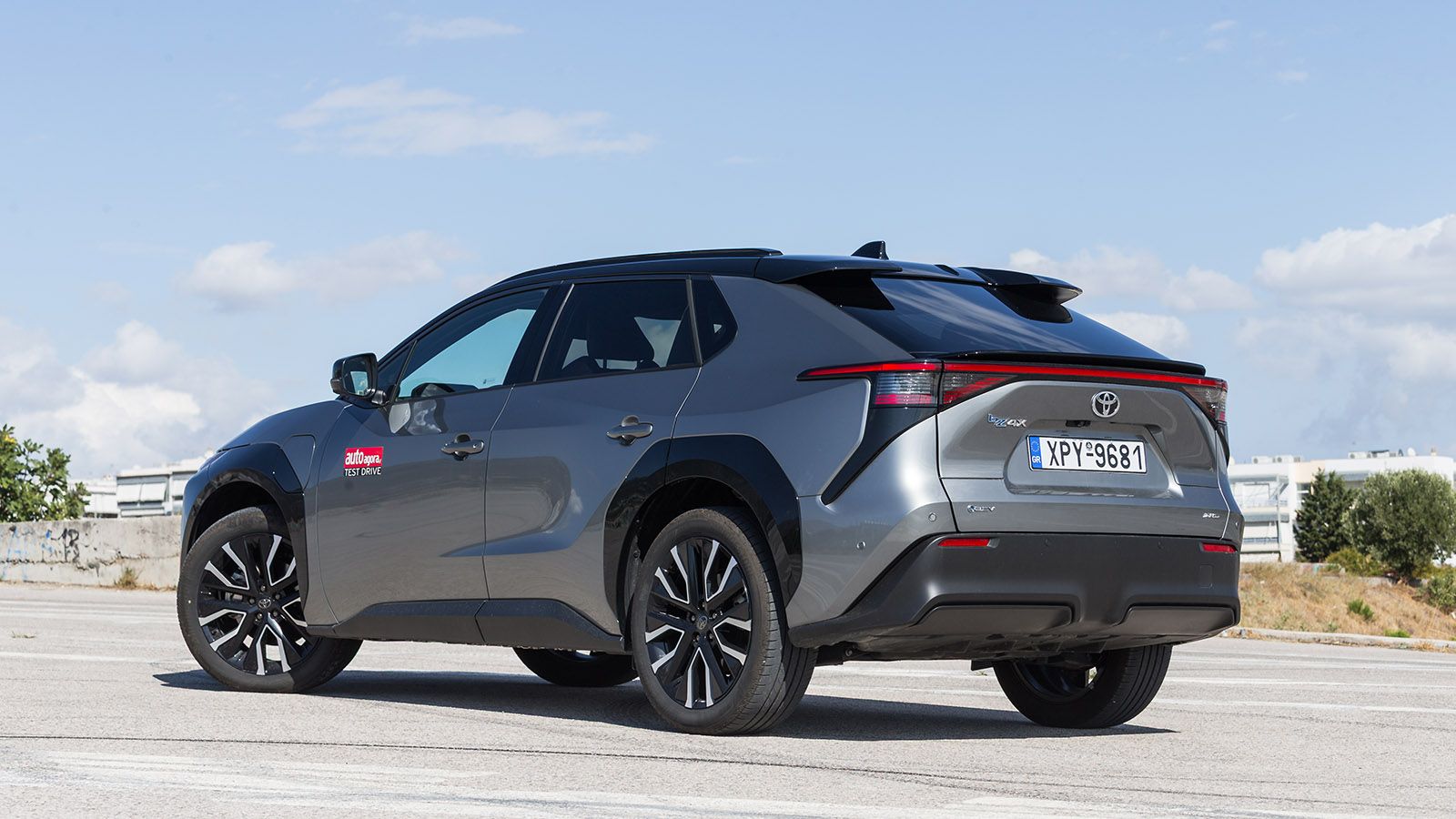 Δοκιμή Toyota bZ4X AWD 343 PS 73,1 kWh: Ουσιαστική εξέλιξη